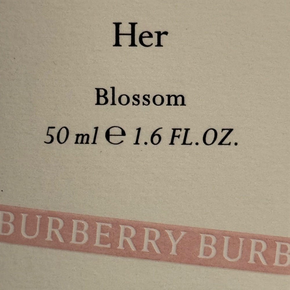 BURBERRY Her Blossom 50ml (NEW) - Picture 3 of 5